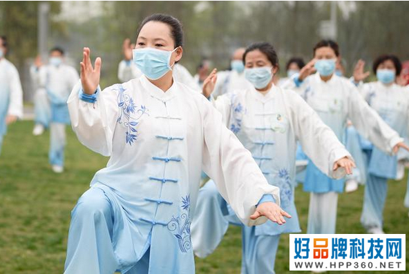 成都举行2020年天府绿道健康行活动