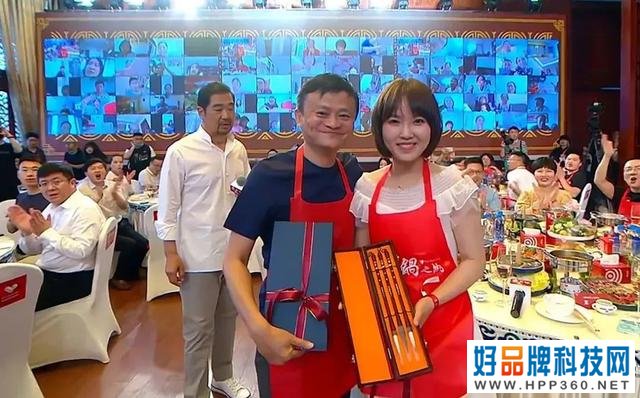 马云赴火锅之约，和美女护士深情对唱，称下辈子“嫁”安徽