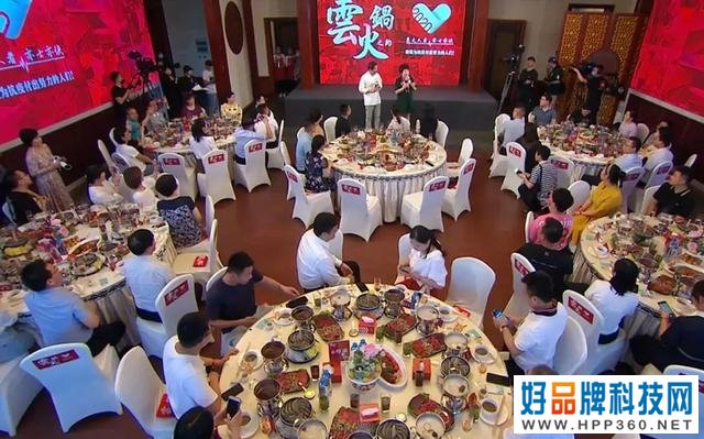 马云赴火锅之约，和美女护士深情对唱，称下辈子“嫁”安徽
