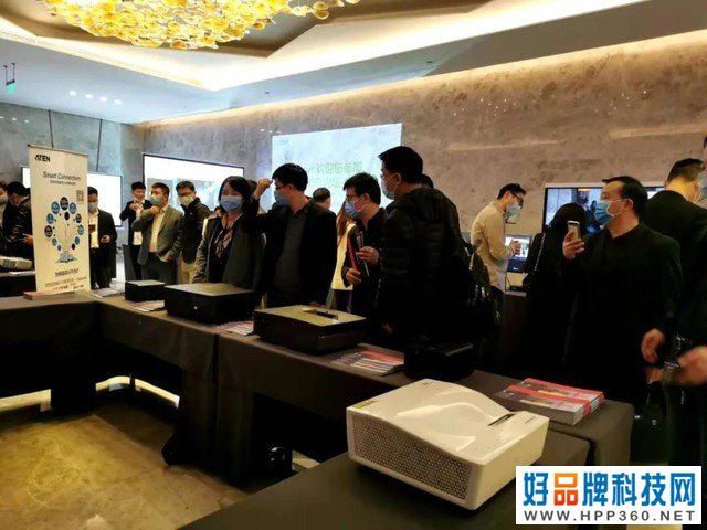 长虹受邀参加《集成天下读书会—成都站》，多款新品惊艳亮相 