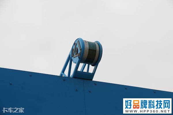 不用驾驶员，取消驾驶室，解放L4级无人驾驶牵引车来了