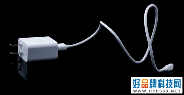 充电器是必备附件还是可选附件？不附赠我们是不是就亏了？