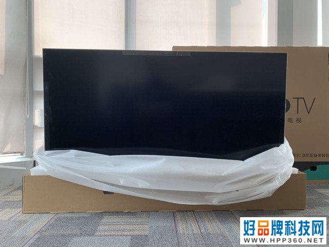 首发亮相！海信4K+ULED超画质电视U9E惊艳开箱 