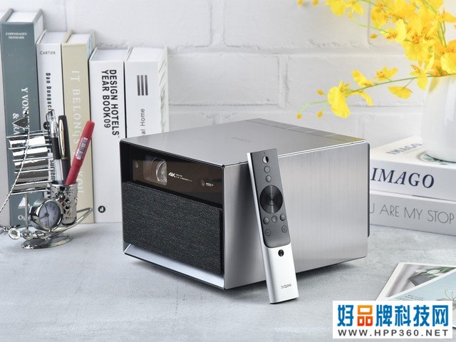 极米RS Pro 2评测：不止4K影院 更是客厅艺术品 
