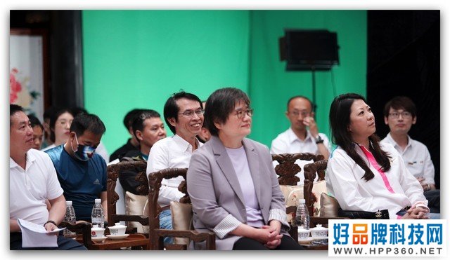智慧之光 智绘未来——2021年奥图码520新品发布会 