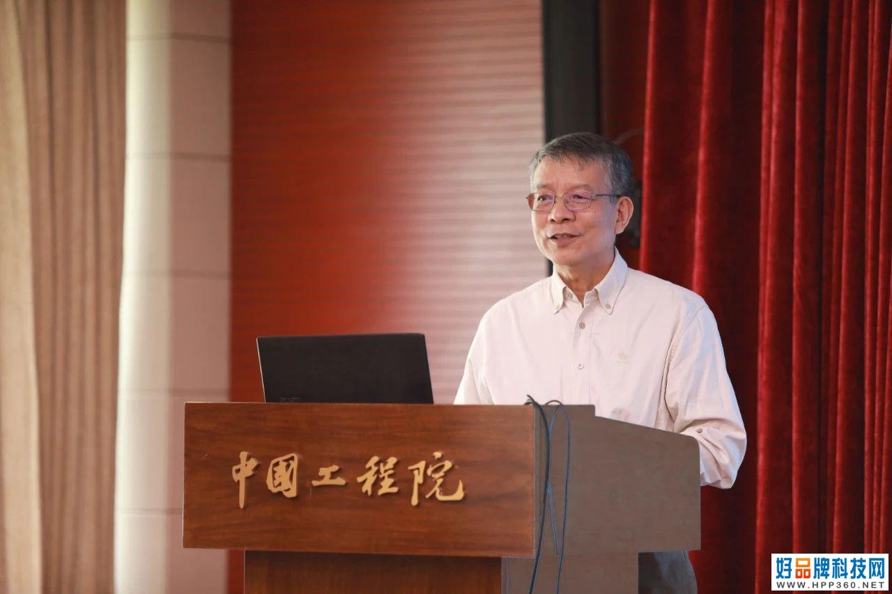 石墨烯芯片、2nm、1nm相继突破，中国院士：55nm才是当下关键