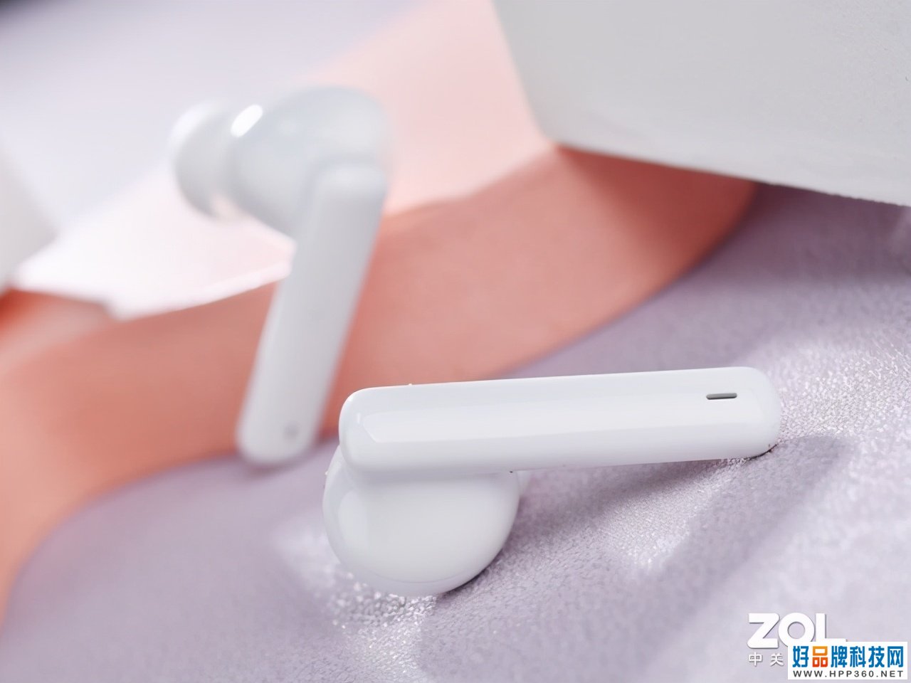 音质不错 延迟惊喜 主动降噪真无线荣耀Earbuds 2 SE评测