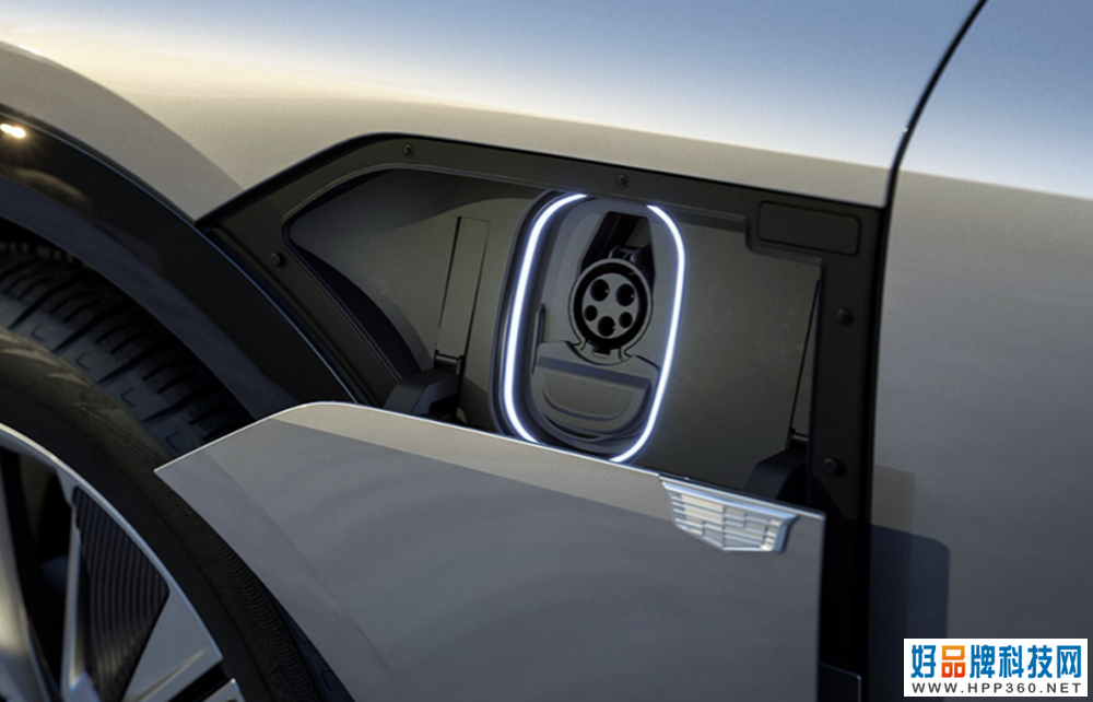 凯迪拉克全新SUV曝光，外观很科幻，支持快充，续航里程超400公里