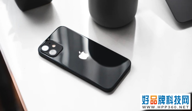 终于知道为什么懂行的人买iPhone 12，都会选256GB版本了