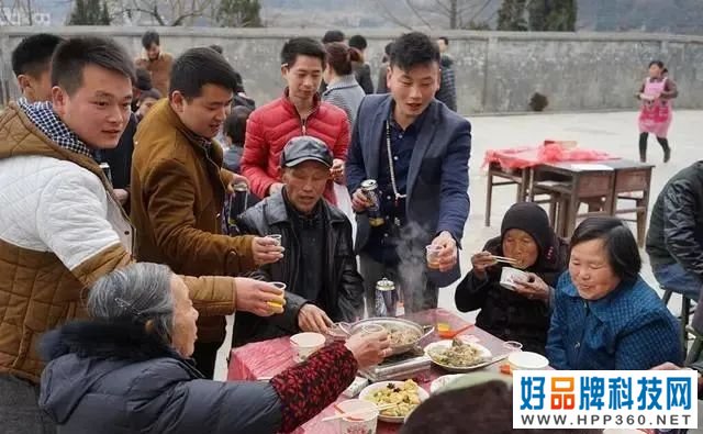 微信三大功能开启“收费”模式，用户们有何反应，还会继续用吗？