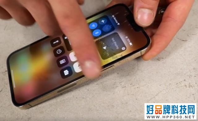iPhone 13系列跌落测试:果然这款更抗摔