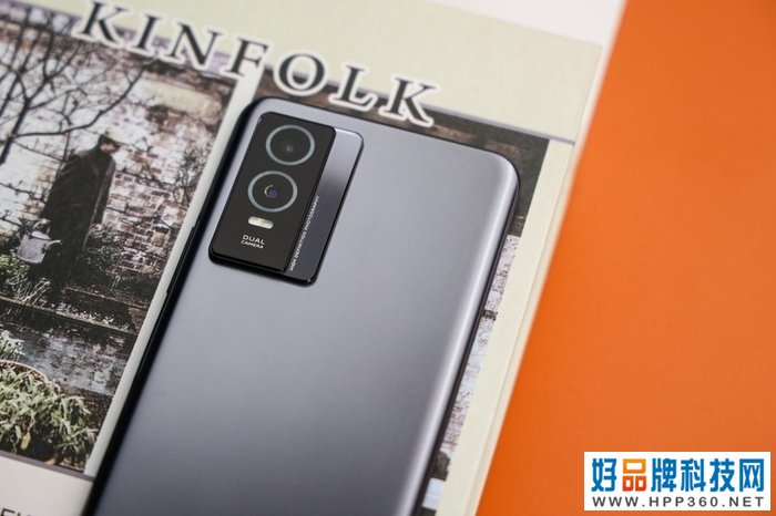 44W 闪充+256GB大内存+轻薄机身，vivo Y76s综合体验超越同价位产品