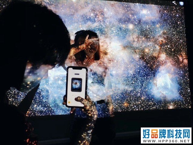 明基E592投影机体验：高效协作 打造别样光影世界 