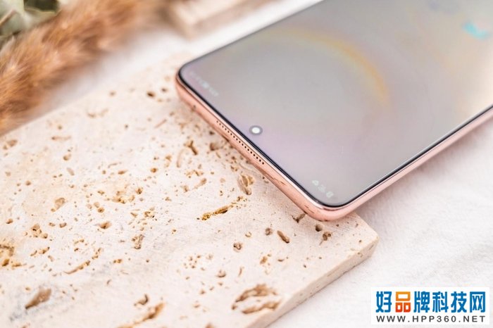 荣耀X30体验：快充2.0+窄边天花板配置 品质可靠
