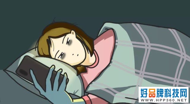 90后们多看看电视吧，别再玩手机了！ 
