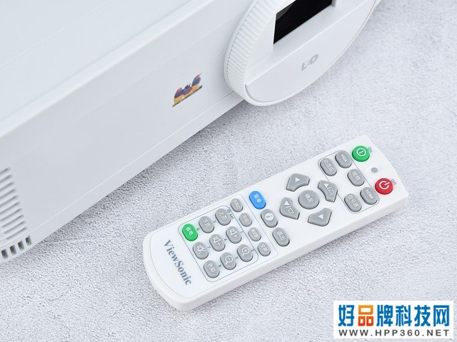 特点鲜明寿命长久 优派LED商务投影LS500WH评测 