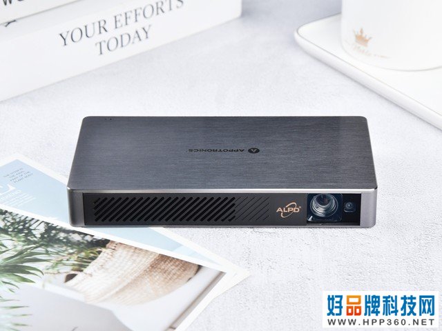 轻投意合 光峰便携智能商务投影机评测 