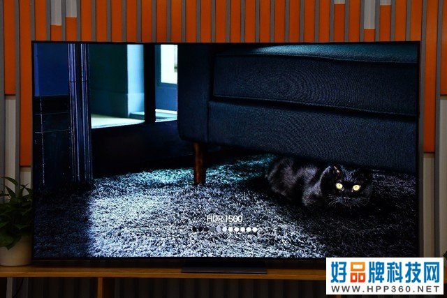 画质价格双"王炸" TCL Mini LED电视Q10G深度体验 