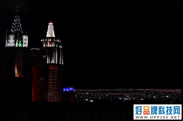 画质价格双"王炸" TCL Mini LED电视Q10G深度体验 