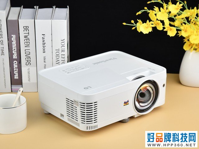 高亮度LED短焦 优派LS550WH投影机评测 