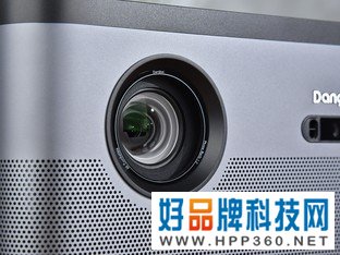 享受旗舰亮度体验 当贝F3 Air评测 