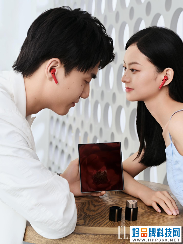 七夕送礼首选华为折叠屏旗舰，黑白双色“情侣机”，浪漫天注定！