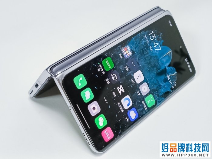 沉浸式体验：OPPO Find N交互自带buff，解锁折叠屏新技能
