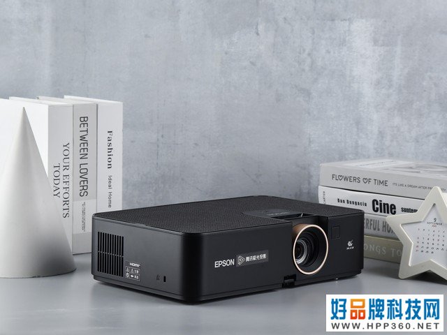 普及款与4K专业款 爱普生全新家用智能投影评测 