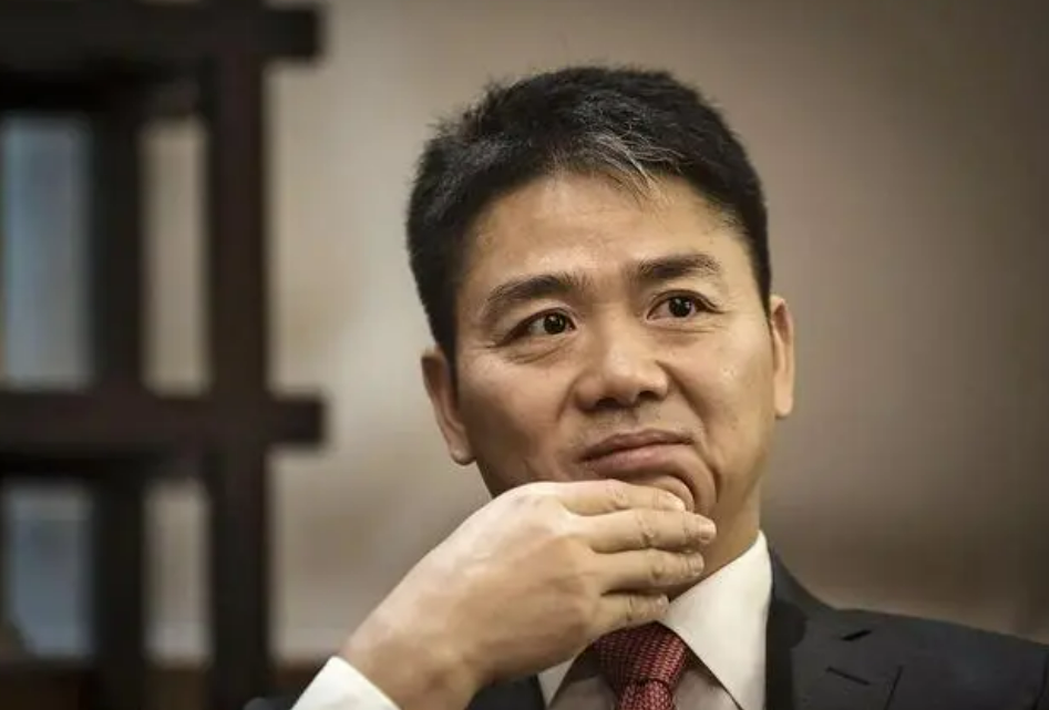 刘强东个人捐款1亿，2000多名高管集体降薪，给54万兄弟发福利！