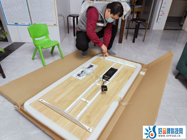 告别久坐，乐歌iE6升降桌，既智慧又稳固_新浪众测
