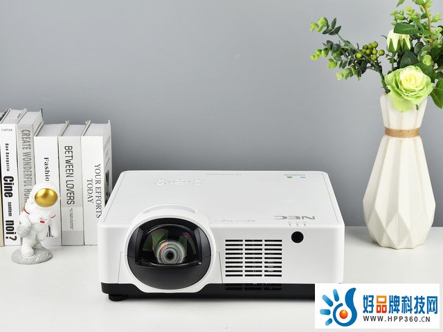 激光投影机该如何评价 实测这款投影机给你答案 