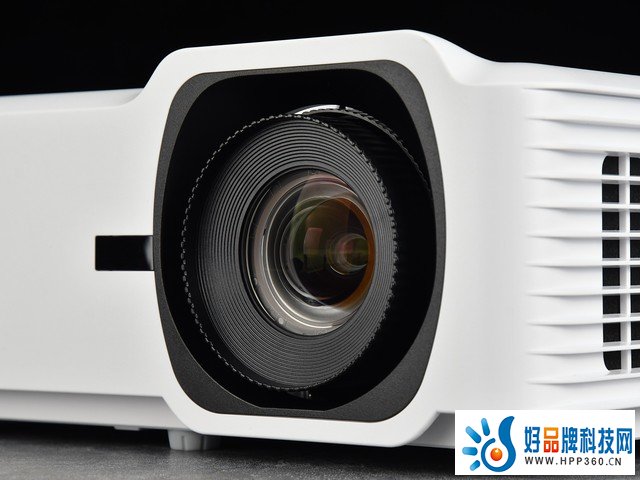 影院/游戏 双重享受 优派LX700游戏投影评测