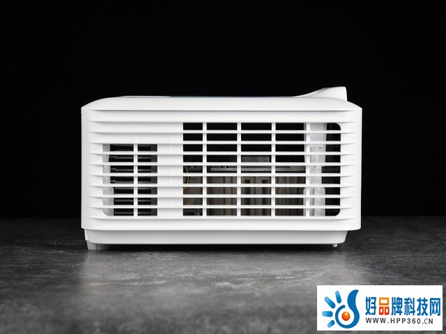 影院/游戏 双重享受 优派LX700游戏投影评测