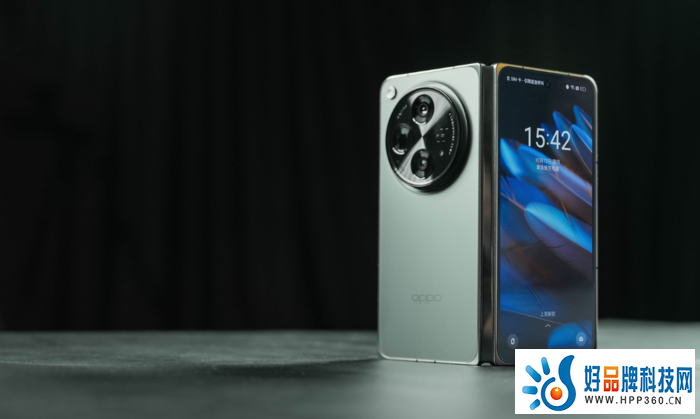 　　OPPO携手王石探秘“丝绸之路” 随手一拍即是大片