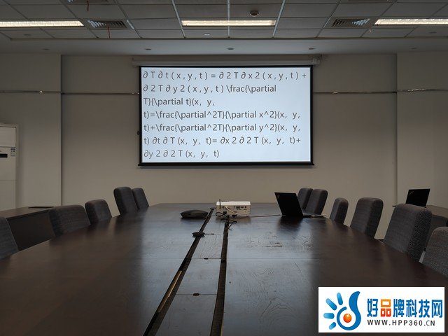 采购宝典 商务投影亮度高就万事大吉了？