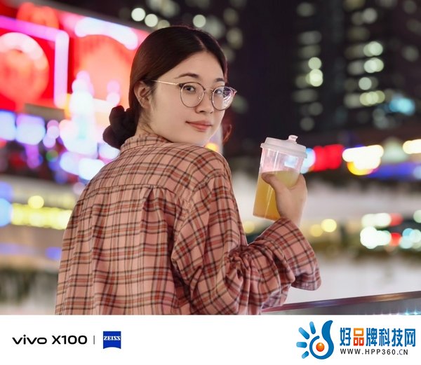首发天玑9300旗舰芯，vivo X100带来满分旗舰体验