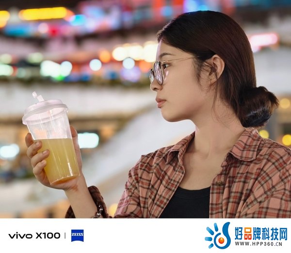 首发天玑9300旗舰芯，vivo X100带来满分旗舰体验