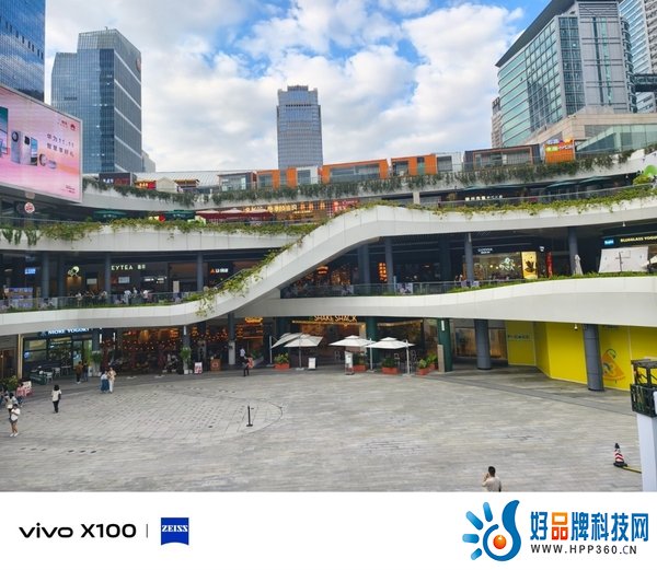 首发天玑9300旗舰芯，vivo X100带来满分旗舰体验