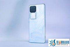 vivo S18系列发布：影棚级柔光环与专业长焦人像镜头加持