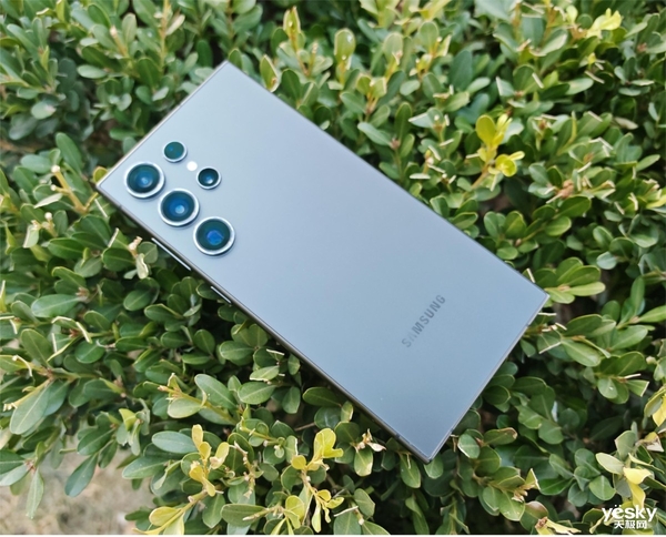 AI时代三星手机还能站稳安卓机皇的位置吗？三星Galaxy S24 Ultra体验分享
