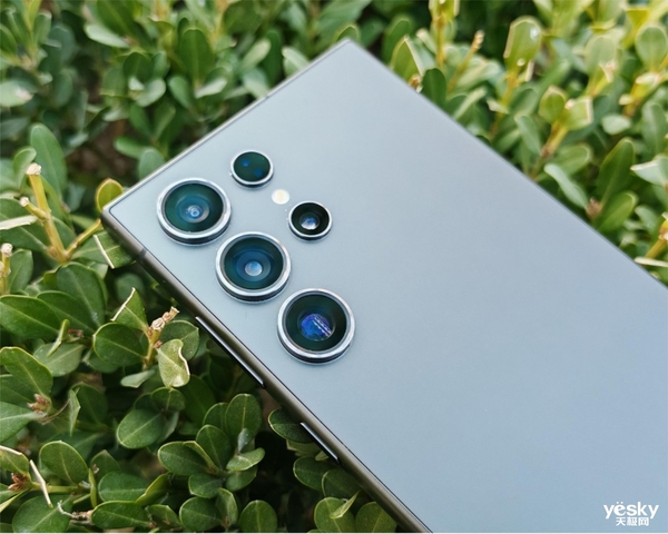AI时代三星手机还能站稳安卓机皇的位置吗？三星Galaxy S24 Ultra体验分享