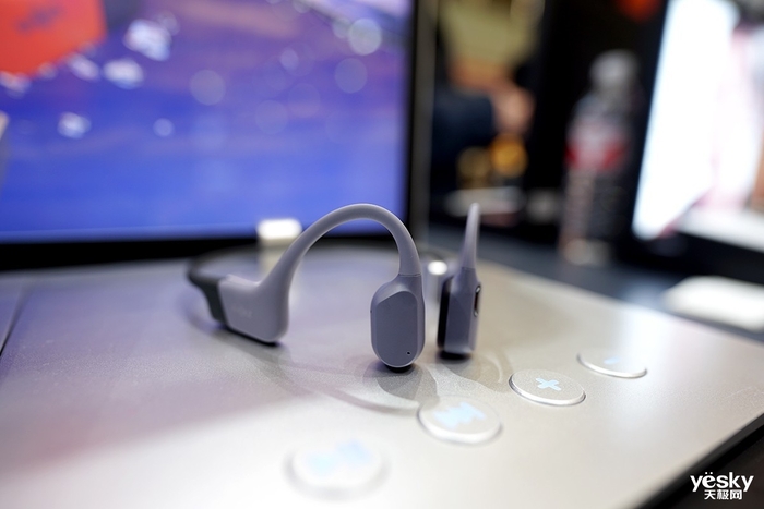 Shokz韶音专业游泳铁三耳机OpenSwim Pro首秀AWE2024