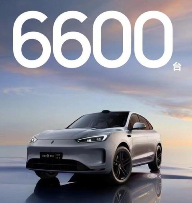科技早报：新款iPad Pro成明星产品| Model Y付费解除续航| 小米15最新消息